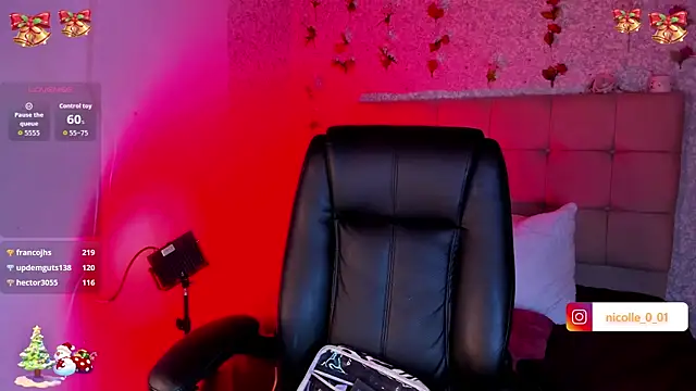 amelia ferrerx online show from December 2025 08:13:02 PM