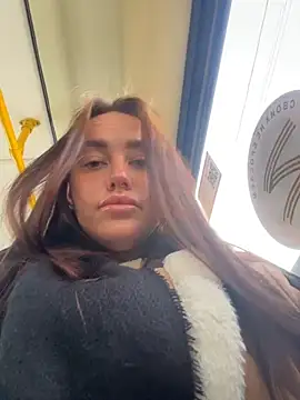 KiraSunshine online show from April 2026 06:07:02 AM