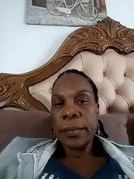 Snapshot of Hotcougar chatting on October 2025 09:30:01 AM Hotcougar online show from October 2025 09:30:01 AM