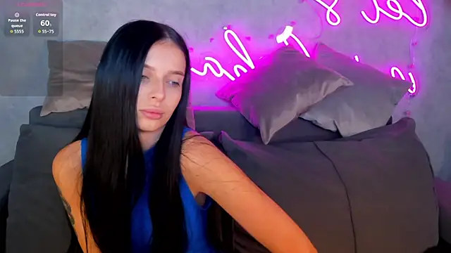 Eva Mayers online show from November 2025 01:19:01 AM