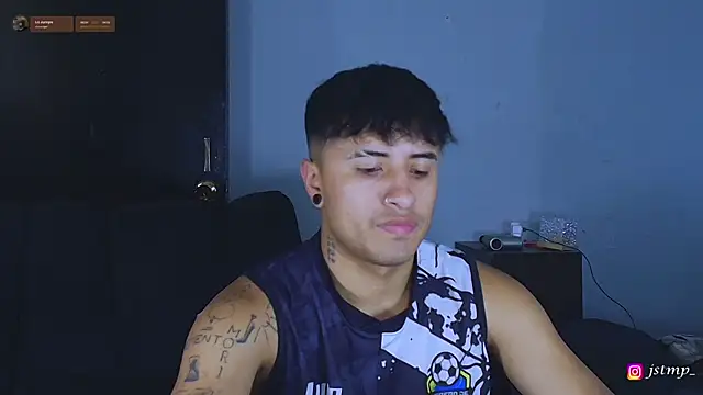 Snapshot of jhon_mendoza_ chatting on October 2025 02:54:01 PM jhon mendoza  online show from October 2025 02:54:01 PM