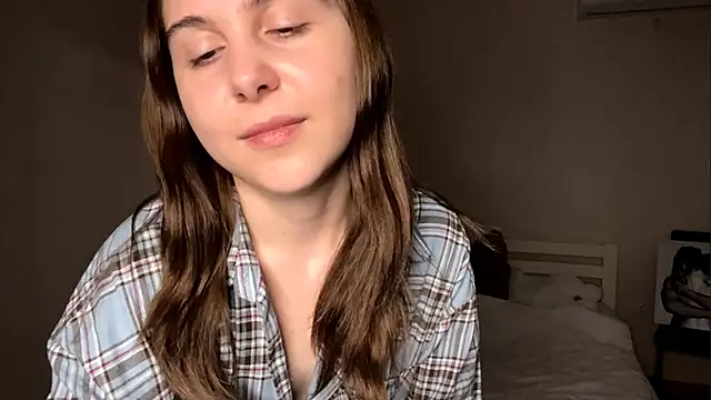 MyraLitterers online show from December 2025 07:53:02 PM