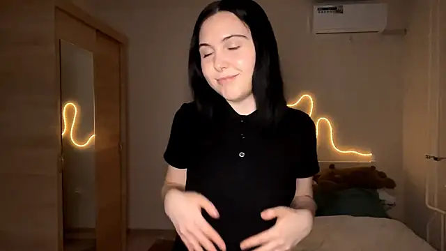 MyraLitterers online show from February 2026 04:36:02 PM