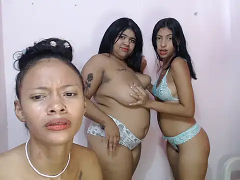 ricaslatinas1 online show from November 2025 02:16:01 PM