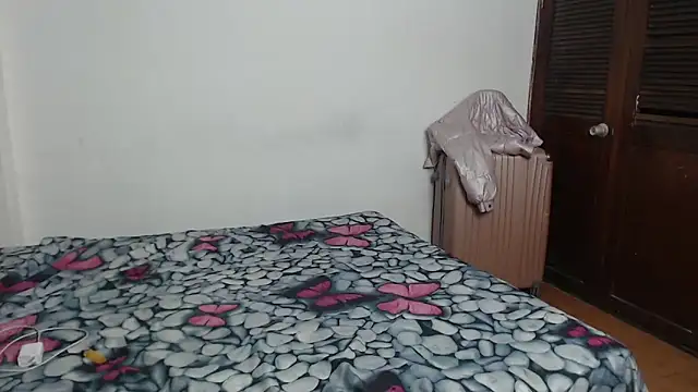  camila trans  online show from November 2025 01:30:01 AM