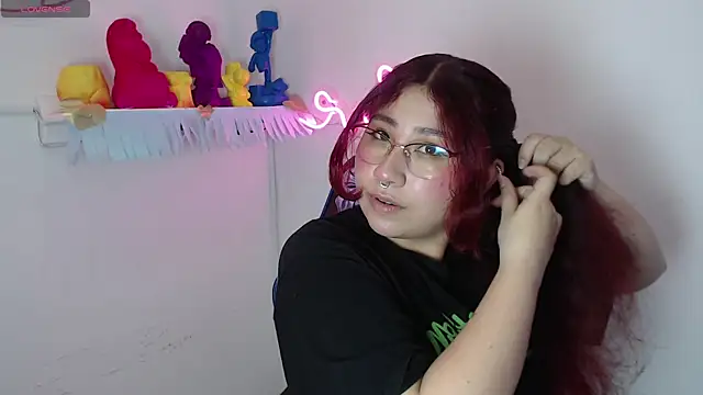 littlee red online show from November 2025 10:07:02 PM