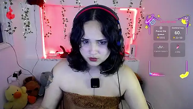 Ladyswap online show from January 2026 12:43:01 PM