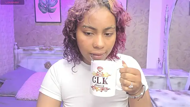 Snapshot of Sofia_clk chatting on June 2026 02:56:02 AM Sofia clk online show from June 2026 02:56:02 AM