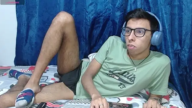 DavTwink3100 online show from April 2026 01:21:01 AM