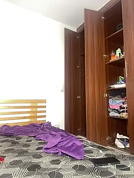 dime213 online show from April 2026 10:18:01 PM