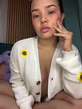 Snapshot of Chloe_Mullerr chatting on February 2026 09:42:01 PM Chloe Mullerr online show from February 2026 09:42:01 PM