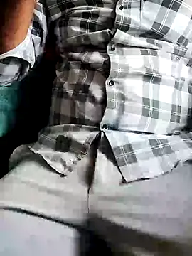 DesiBlackBull online show from November 2025 09:01:02 AM