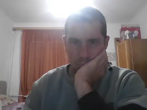 Szeximado31 online show from April 2026 07:38:02 PM