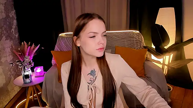 Snapshot of MelissaBell_ chatting on November 2025 02:01:02 AM MelissaBell online show from November 2025 02:01:02 AM