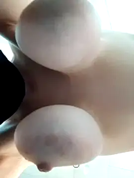 Loveyoudearxq online show from October 2025 08:18:01 AM