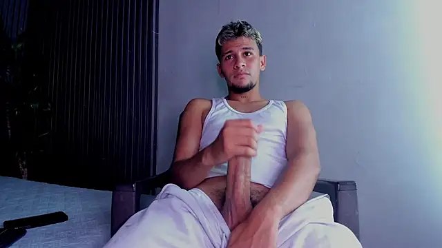 Alan-Smith1 online show from October 2025 10:43:02 PM