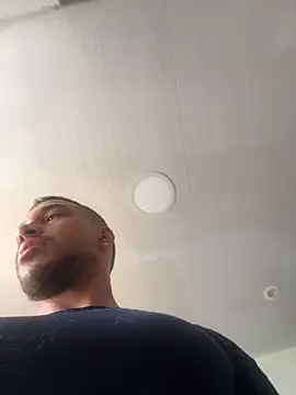Snapshot of FreszX chatting on June 2026 04:00:02 PM FreszX online show from June 2026 04:00:02 PM