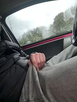 Snapshot of Rotteei1 chatting on October 2025 04:28:01 PM Rotteei1 online show from October 2025 04:28:01 PM