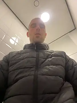 Snapshot of Rotteei1 chatting on October 2025 12:01:02 PM Rotteei1 online show from October 2025 12:01:02 PM