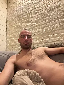 Snapshot of Rotteei1 chatting on October 2025 06:13:02 PM Rotteei1 online show from October 2025 06:13:02 PM