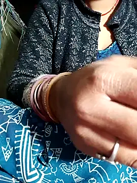 Hot cauple indian online show from February 2026 01:28:02 AM