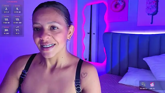 Snapshot of Aria_Russo chatting on May 2026 02:34:01 PM Aria Russo online show from May 2026 02:34:01 PM