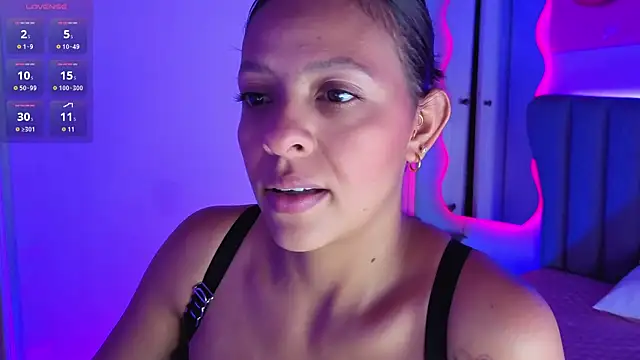 Snapshot of Aria_Russo chatting on May 2026 02:45:01 PM Aria Russo online show from May 2026 02:45:01 PM
