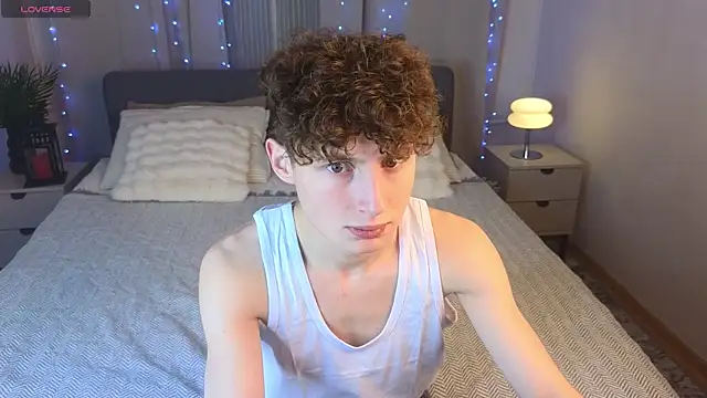 crisp1n online show from November 2025 02:49:02 PM