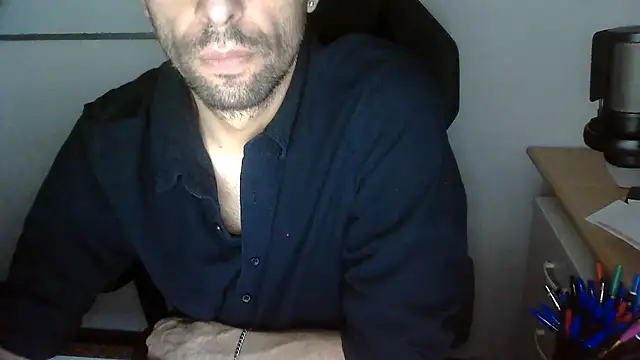 Snapshot of topg84 chatting on May 2026 05:43:02 PM topg84 online show from May 2026 05:43:02 PM
