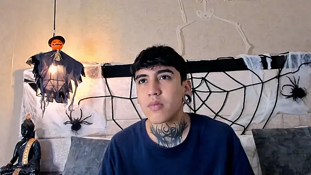 SantiOlsen online show from October 2025 11:39:02 AM