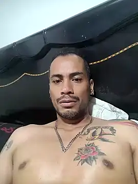 Snapshot of Michell85 chatting on October 2025 02:04:02 AM Michell85 online show from October 2025 02:04:02 AM