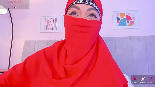 fatiima  online show from April 2026 07:04:02 PM