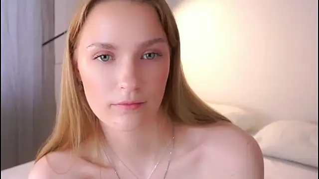 Helenspensy  online show from October 2025 10:54:02 PM