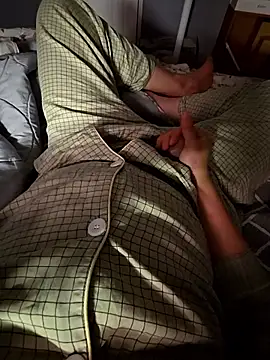 Snapshot of parkpark2 chatting on December 2025 02:10:02 PM parkpark2 online show from December 2025 02:10:02 PM