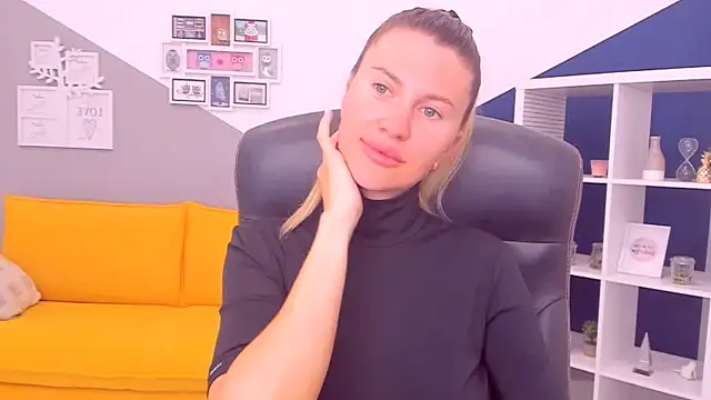 AryaAltkerer online show from July 2026 12:52:01 PM