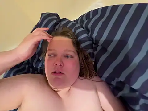 Scarletcum22 online show from April 2026 07:39:02 AM