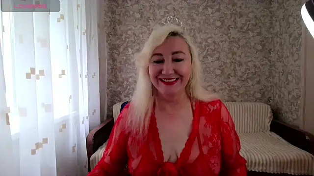 Snapshot of LadyKriss chatting on June 2026 03:49:01 AM LadyKriss online show from June 2026 03:49:01 AM