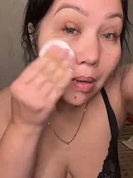 Love  Mom online show from December 2025 07:09:01 PM