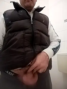 Romaeterna  online show from December 2025 01:41:02 PM