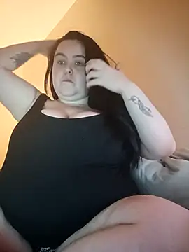 Snapshot of Maya_29x chatting on January 2026 10:57:02 PM Maya 29x online show from January 2026 10:57:02 PM