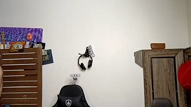 alphacloudGod online show from November 2025 07:18:02 AM