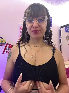 Snapshot of Pinkvixen69 chatting on June 2026 02:25:02 PM Pinkvixen69 online show from June 2026 02:25:02 PM