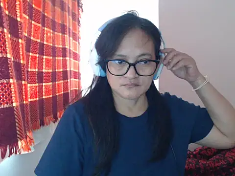 Kinkybela2025 online show from May 2026 11:45:02 PM