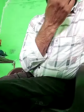 Snapshot of IamRamesh chatting on November 2025 11:00:01 AM IamRamesh online show from November 2025 11:00:01 AM