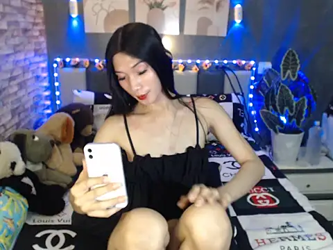 Snapshot of HotNathalie6900 chatting on February 2026 02:06:02 PM HotNathalie6900 online show from February 2026 02:06:02 PM