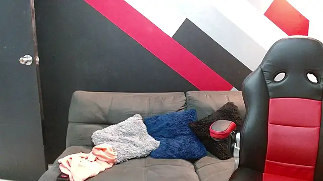 Zac Golden online show from November 2025 02:53:02 AM