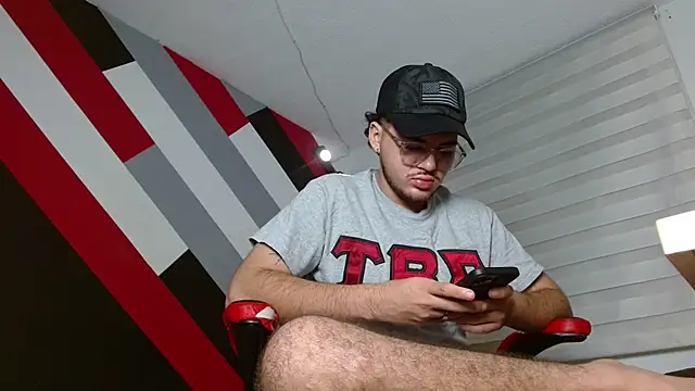 Snapshot of Zac_Golden chatting on June 2026 11:47:02 AM Zac Golden online show from June 2026 11:47:02 AM