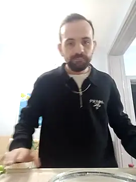 lazzzz09 online show from October 2025 03:18:01 PM