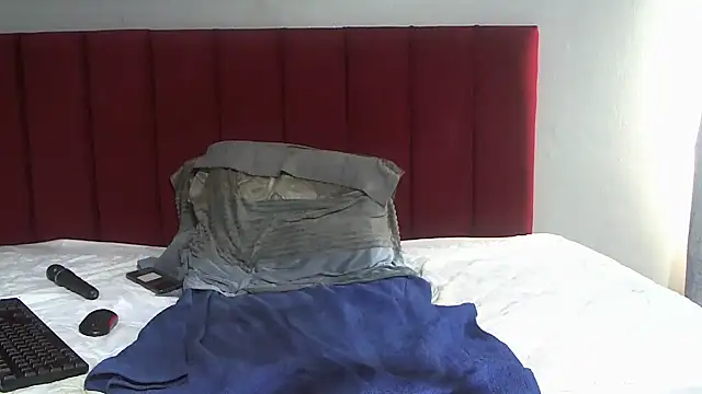 Snapshot of boldiva89 chatting on April 2026 07:09:02 AM boldiva89 online show from April 2026 07:09:02 AM