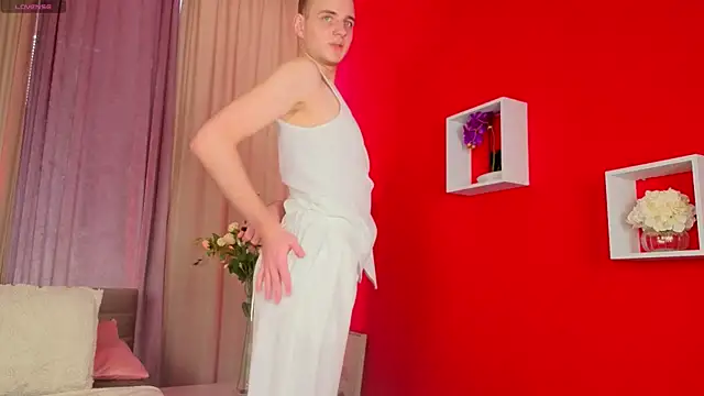 AlexColee online show from January 2026 01:24:02 PM